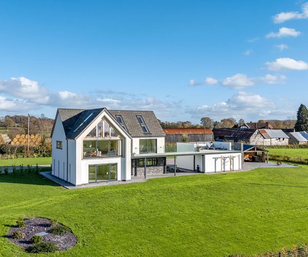 2413 005 Oakwrights Knight Frank Will Benton Fife contentblock