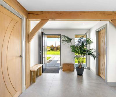 2413 038 Oakwrights Knight Frank Will Benton Fife contentblock