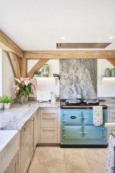 1819 007 b Oakwrights Richard Kiely Gallery