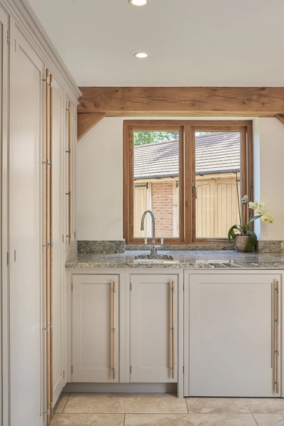 1819 012 b Oakwrights Richard Kiely Gallery