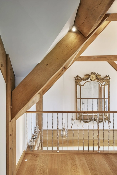 1819 013 b Oakwrights Richard Kiely Gallery