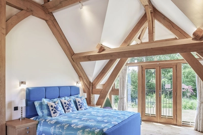 1819 016 b Oakwrights Richard Kiely Gallery