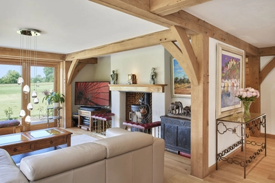 1819 021 b Oakwrights Richard Kiely Gallery