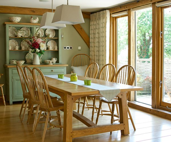 Show Home 15 Dining Table Content Block