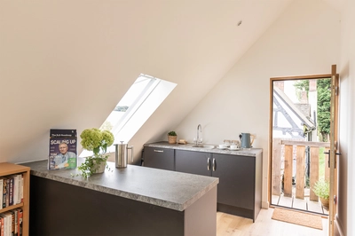 5715 001 Portchester Oakwrights gallery