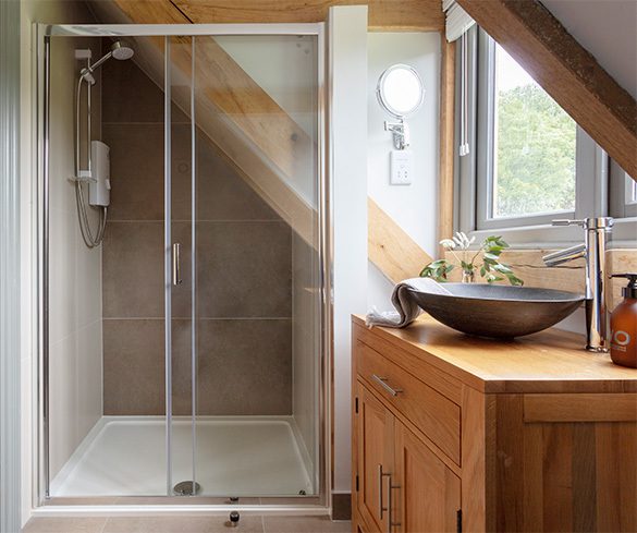 1908 086 Oakwrights Susie Lowe content