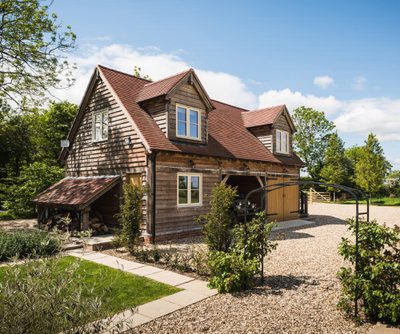 5976 016 Oakwrights Mark Watts contentblock