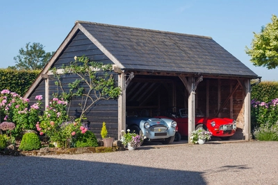 The Kenchester garage