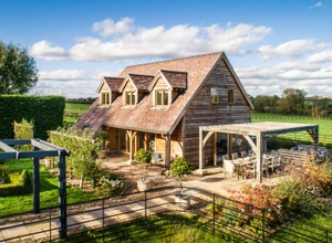 5173 24 b E Oakwrights Mark Watts Feature