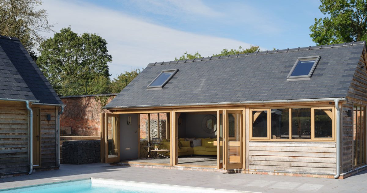 Oak framed pool house ideas and inspiration | Oakwrights