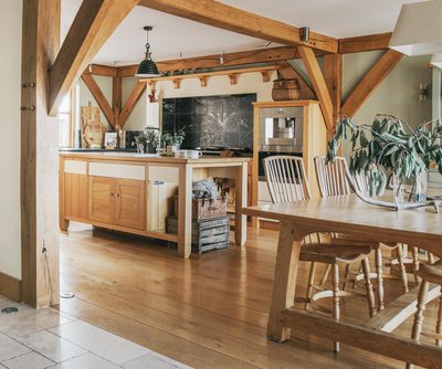 Show Home 18 162 0484 b Oakwrights Lydia Harper Content Block