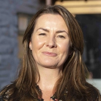 008 221128 Lucy Langner Oakwrights web Staff