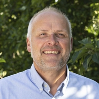 039 220729 Chris Mullis Oakwrights Web Staff