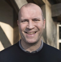 046 230207 Jonathan Simmonds Oakwrights web Staff