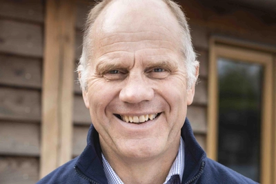 073 220909 Tim Crump Oakwrights Web Staff