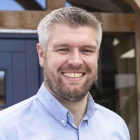 102 220803 James Buchanan Oakwrights Web Staff