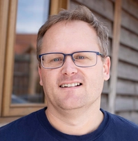 Simon May 0059 Oakwrights Web