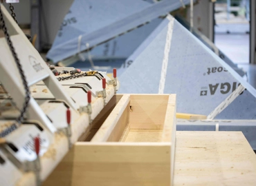 24 11 005 Natural Encap Oakwrights Feature