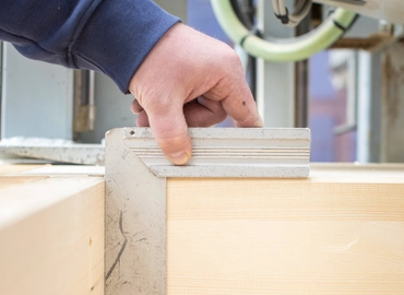 25 04 055 Elements Encap Oakwrights Feature